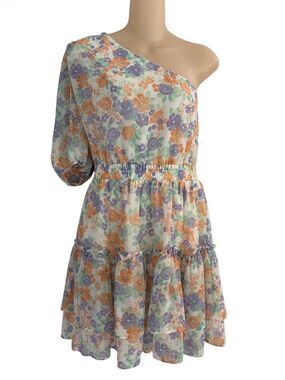 NWT WAYF One Shoulder Floral Print Tiered Mini Dress Size Medium Puff Sleeve